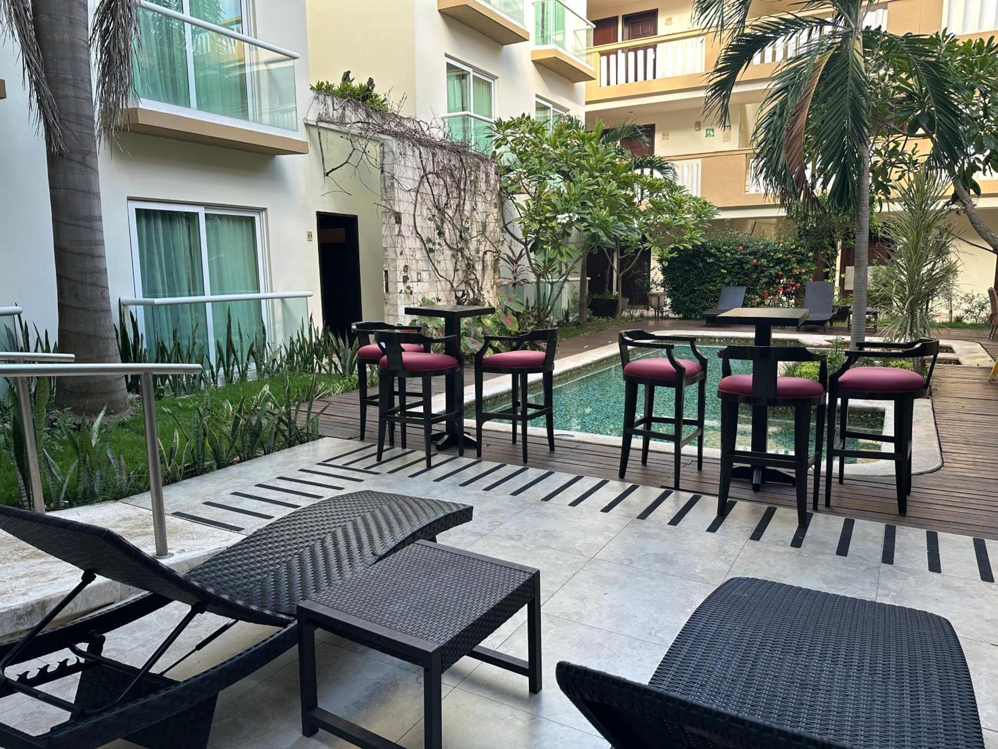 Wyndham Merida Bagian luar foto
